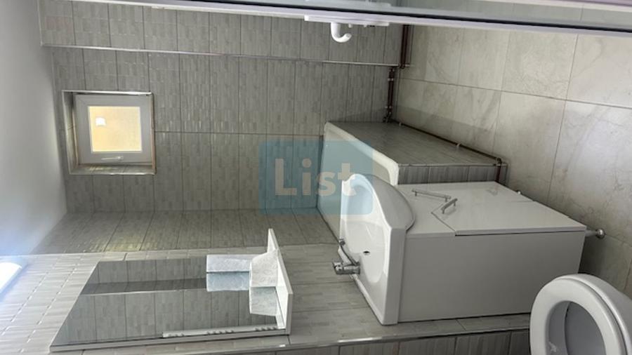 Apartament cu 2 camere semidecomandat în Mărășești