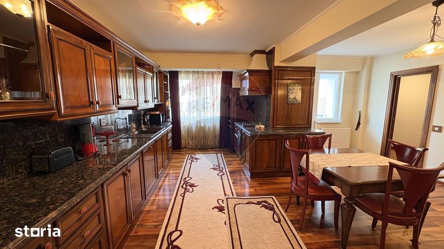 Apartament cu 3 camere în Central