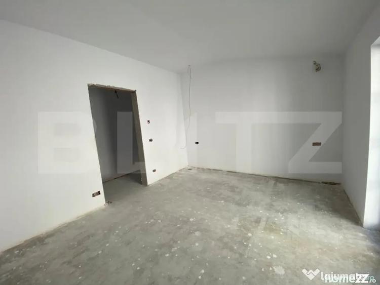 Casă cu 5 camere cu Teren 253 Mp în Moșnița Veche