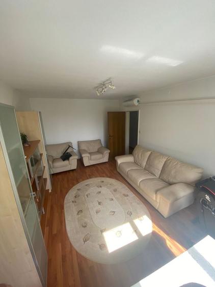 Apartament cu 3 camere decomandat, mobilat în Rahova