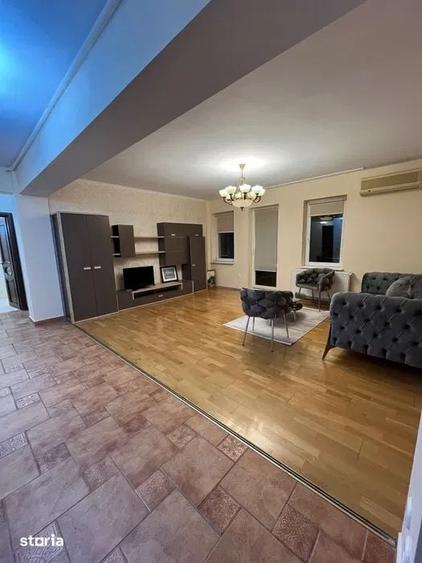 Apartament cu 3 camere decomandat în Ștrand
