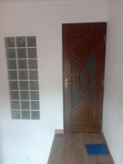 Casă cu 4 camere cu Teren 1000 Mp în Răucești