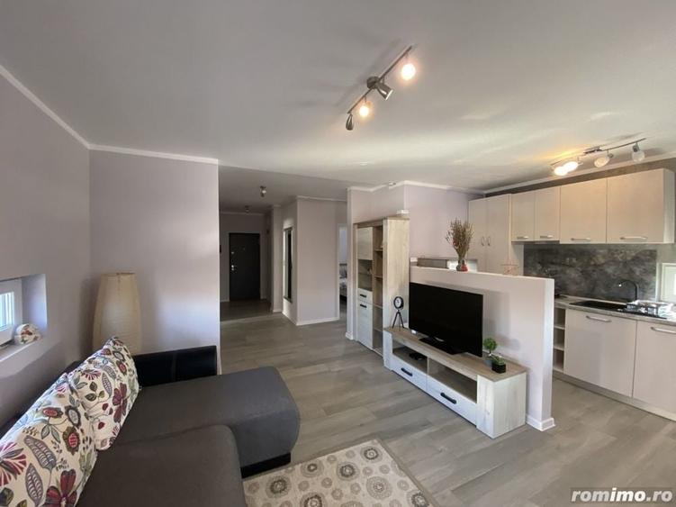 Apartament cu 3 camere decomandat în Dumbrăvița
