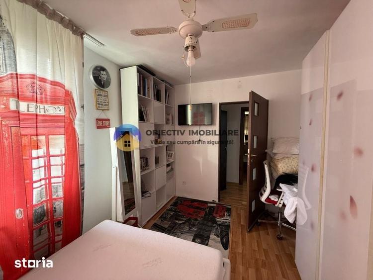 Apartament cu 3 camere semidecomandat în Central