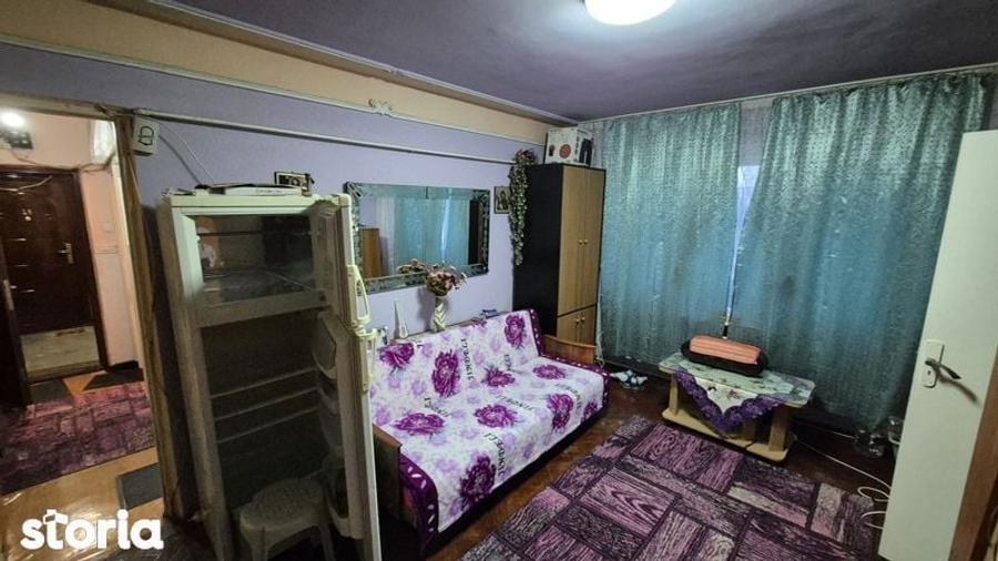 Apartament cu 2 camere nedecomandat în Central