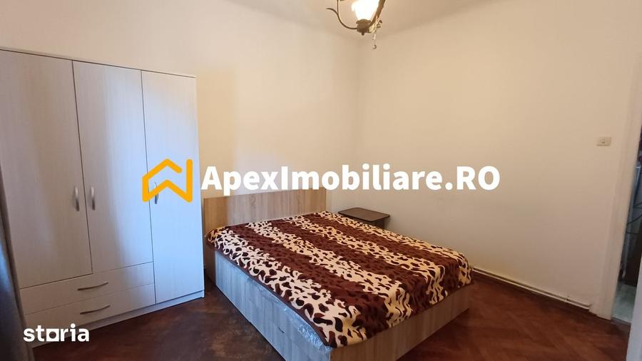 Apartament cu 2 camere semidecomandat, mobilat în Victoriei