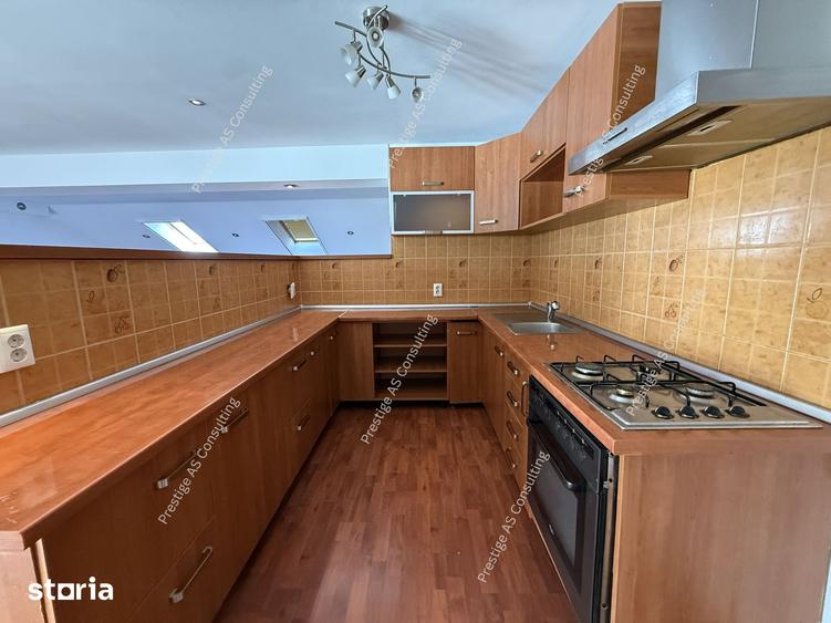 Casă cu 4 camere cu Teren 408 Mp în Elisabetin