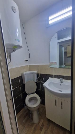 Garsonieră decomandată în Drumul Carului