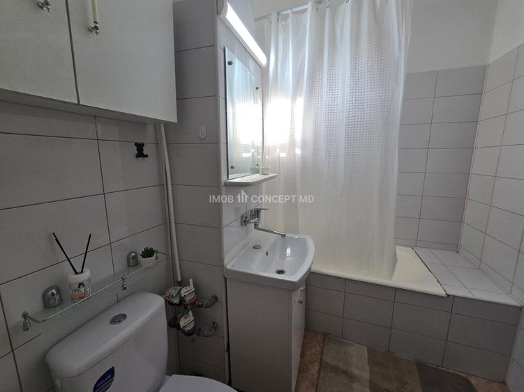 Apartament cu 3 camere decomandat, mobilat în P-ța Mihai Viteazu