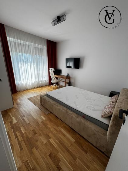 Casă individuală cu 5 camere cu Teren 400 Mp în Corbeanca