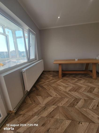 Apartament cu 3 camere decomandat în Micro 3