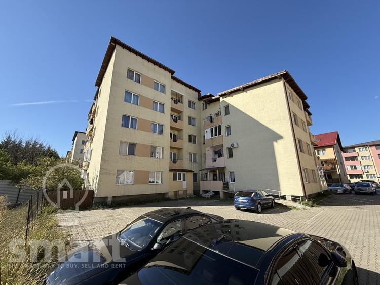 Apartament cu 2 camere semidecomandat, mobilat în Florești