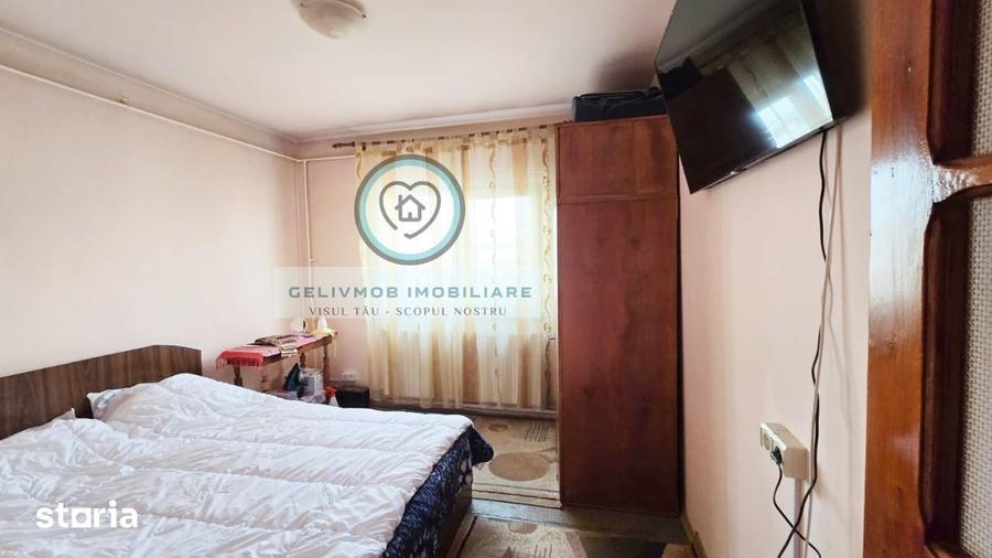 Apartament cu 3 camere decomandat în Mihai Bravu