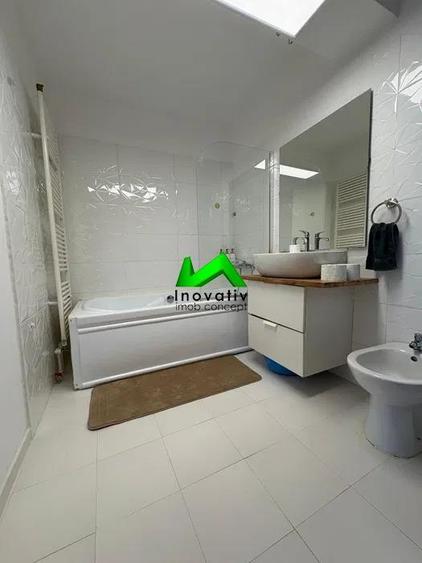 Apartament cu 3 camere decomandat în Turnișor