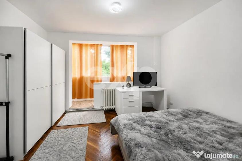 Apartament cu 4 camere decomandat în Punctele Cardinale