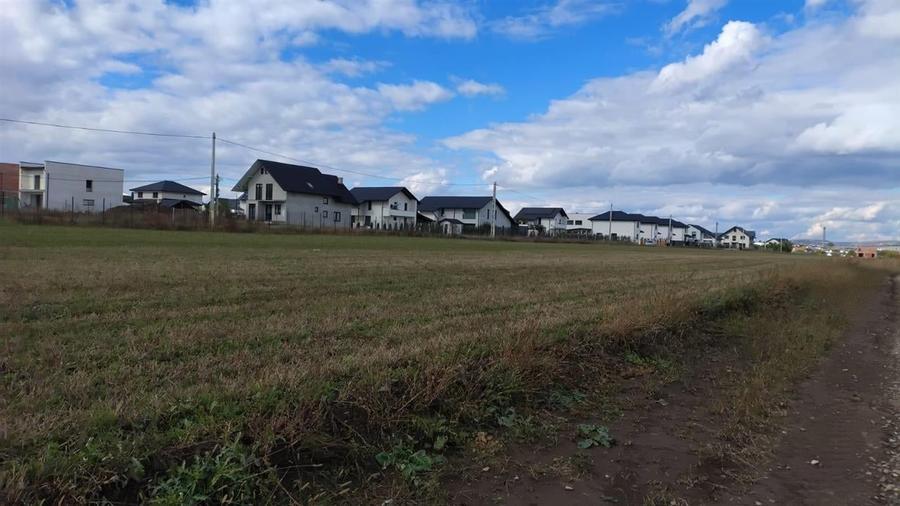 Teren Construcții intravilan de 500 mp, în Ipotești