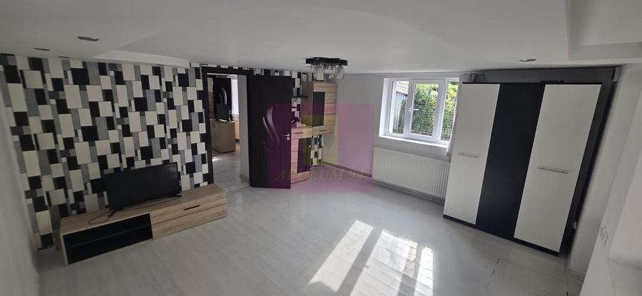 Casa cu 3 camere de vanzare in Campina - 13