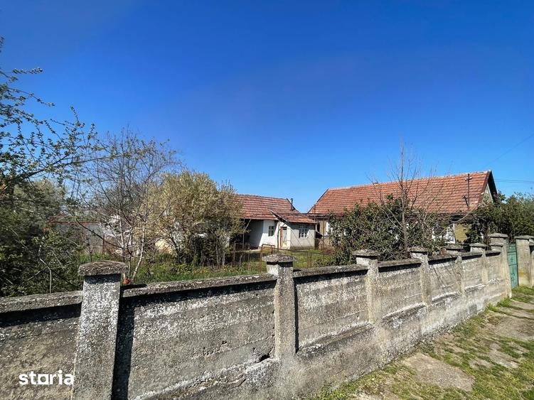 Casă cu 3 camere cu Teren 1500 Mp în Saca