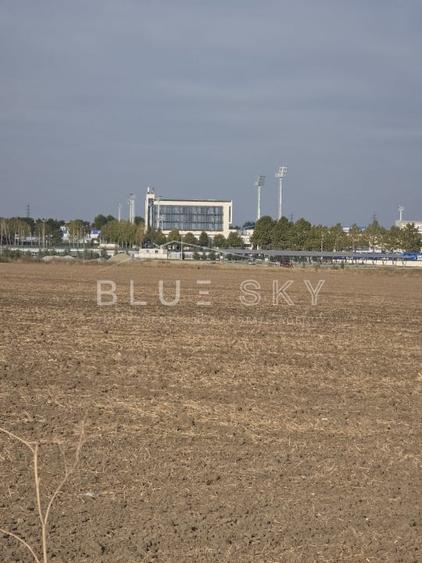 Teren agricol extravilan de 22500 mp, în Ovidiu
