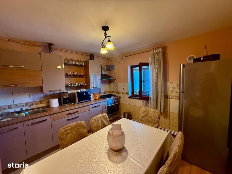 Apartament cu 2 camere decomandat în Liliacului