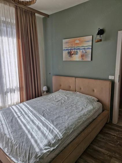 Apartament cu 3 camere semidecomandat în Nord