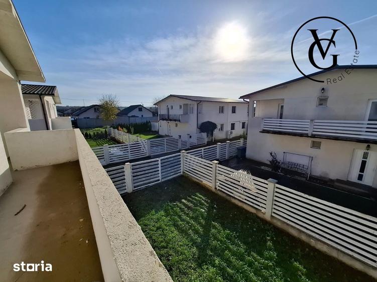Casă cu 5 camere cu Teren 240 Mp în Valu lui Traian