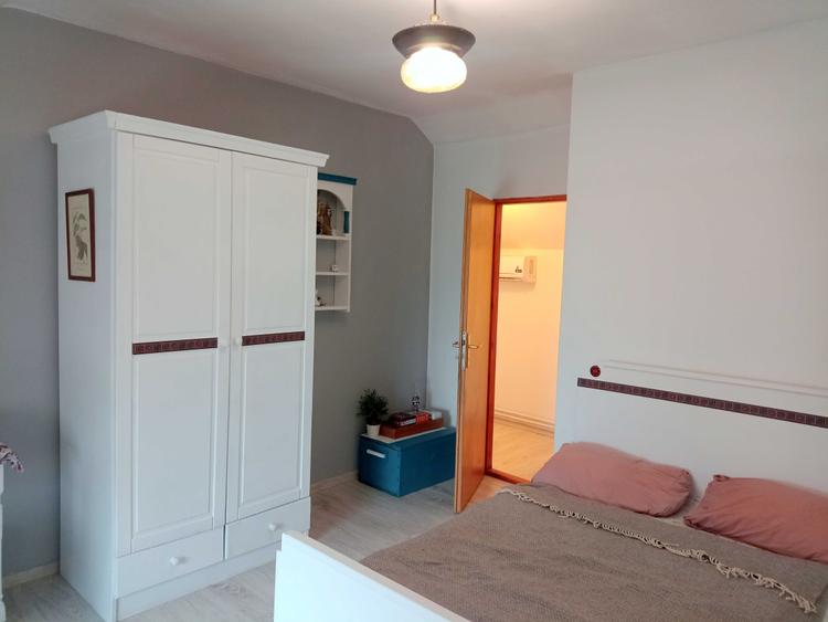 Apartament cu 2 camere decomandat în Pârneava
