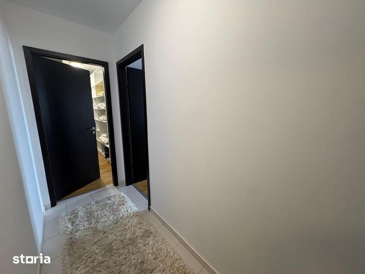 Apartament cu 3 camere decomandat în Apărătorii Patriei