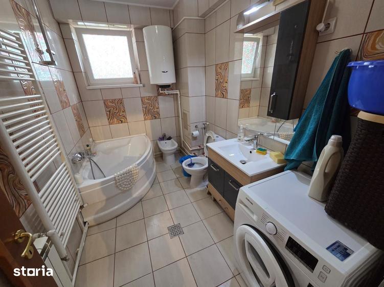 Apartament cu 3 camere în Babadag