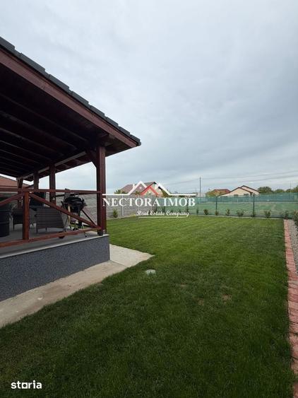 Casă cu 4 camere semidecomandat cu Teren 430 Mp în Biharia