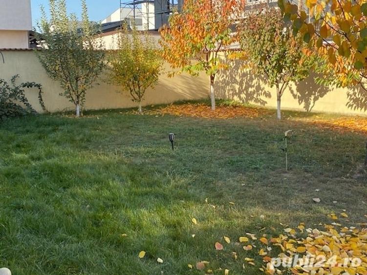 Casă cu 5 camere cu Teren 776 Mp în Central