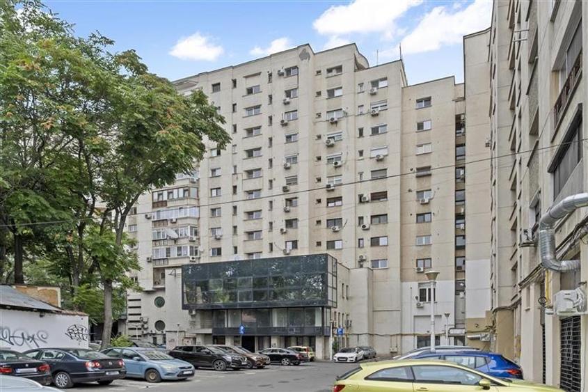 Apartament cu 2 camere decomandat, mobilat în Calea Victoriei
