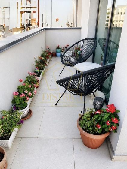 Apartament cu 2 camere semidecomandat, mobilat în Giroc