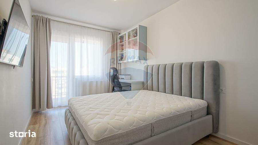 Apartament cu 3 camere, mobilat în Tractorul