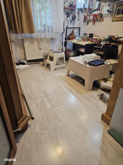 Apartament cu 4 camere în Albești