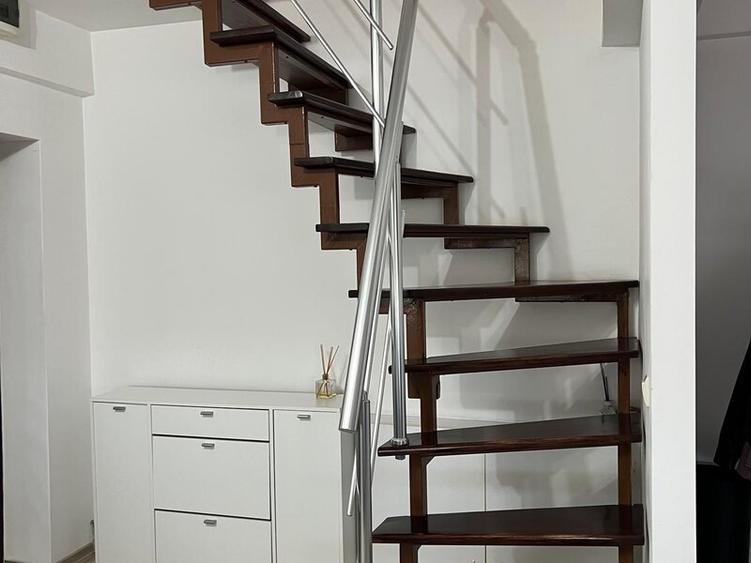 Apartament cu 3 camere decomandat, mobilat în Colentina