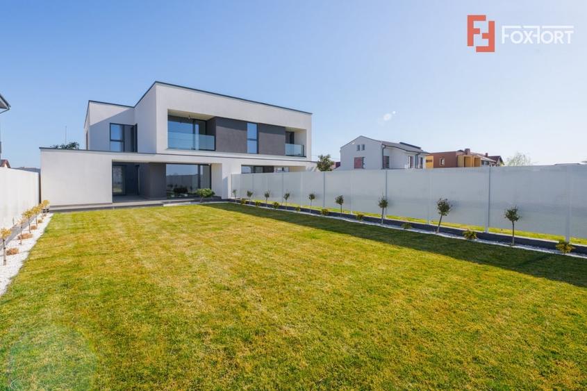 Duplex cu 4 camere cu Canalizare în Dumbrăvița