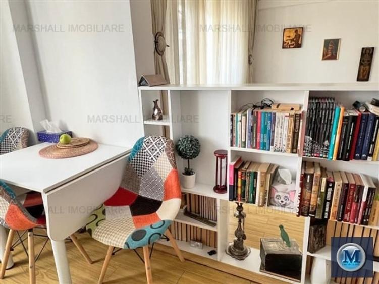 Apartament cu 3 camere decomandat, mobilat în Republicii