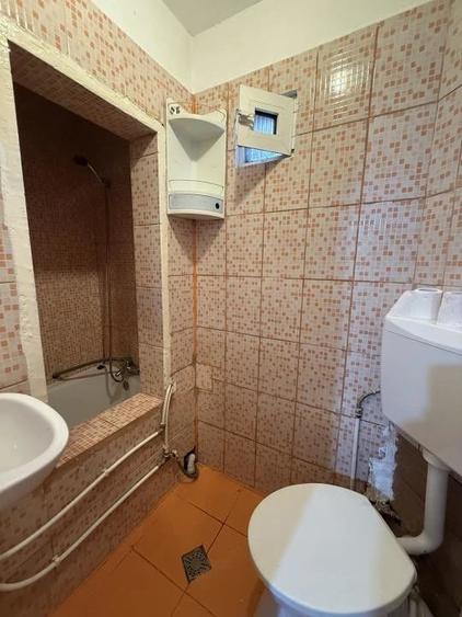 Garsonieră decomandată în Blașcovici