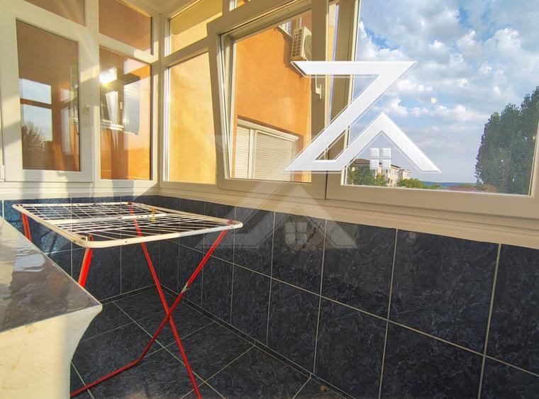 Apartament cu 3 camere decomandat, mobilat în Brestei