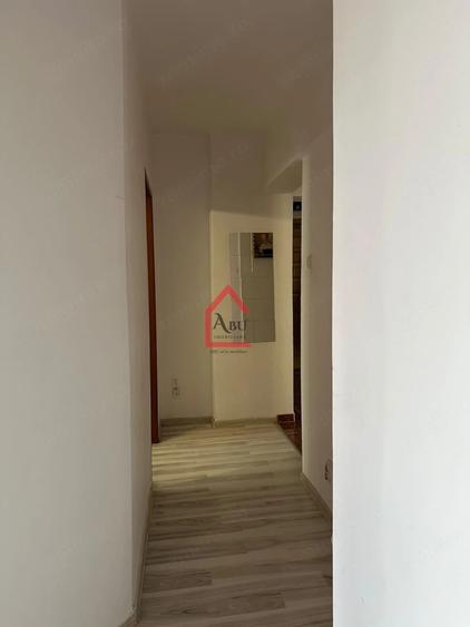 Apartament cu 2 camere decomandat în Filiași