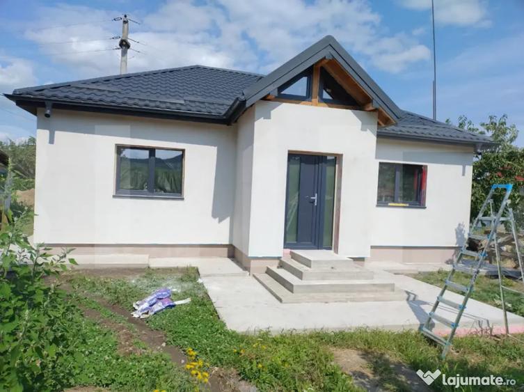 Casă cu 3 camere cu Teren 1200 Mp în Băiceni