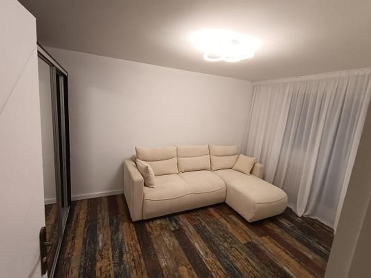 Apartament cu 2 camere decomandat în Lacul Tei