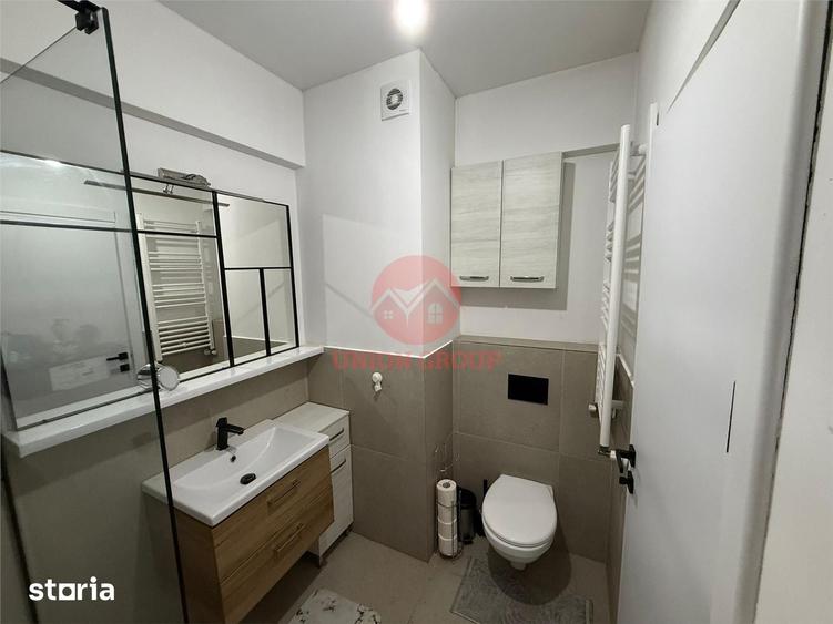 Apartament cu 2 camere decomandat în Central