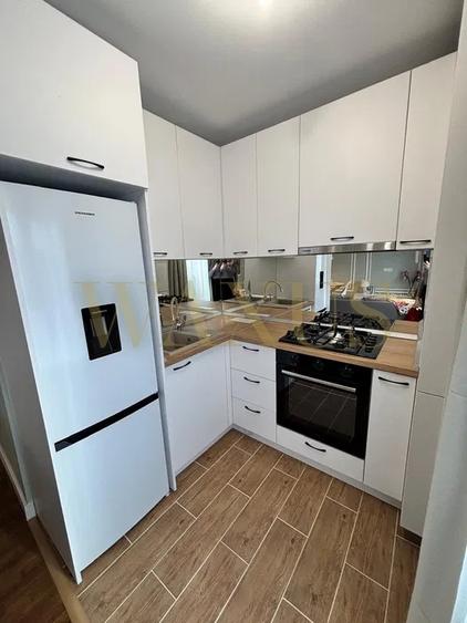 Apartament cu 2 camere semidecomandat, mobilat în Florești — fotografia 3