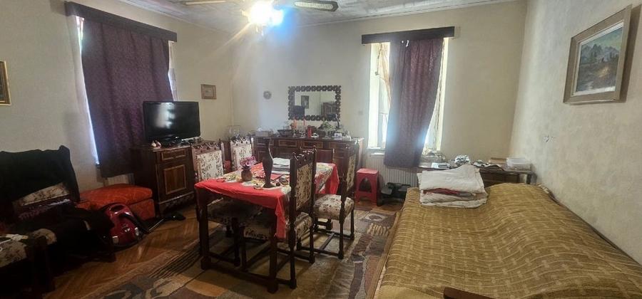Duplex cu 3 camere cu Canalizare în Central