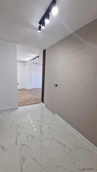 Apartament cu 2 camere semidecomandat în Florești