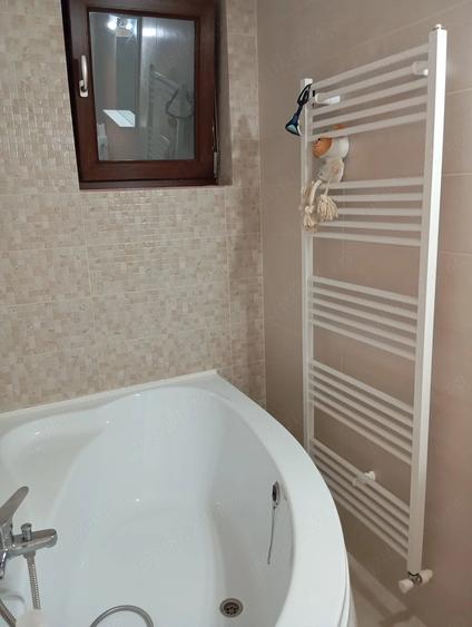 Apartament cu 3 camere decomandat în Nord