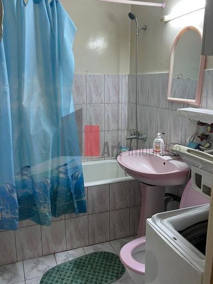 Apartament cu 2 camere semidecomandat în Drumul Taberei