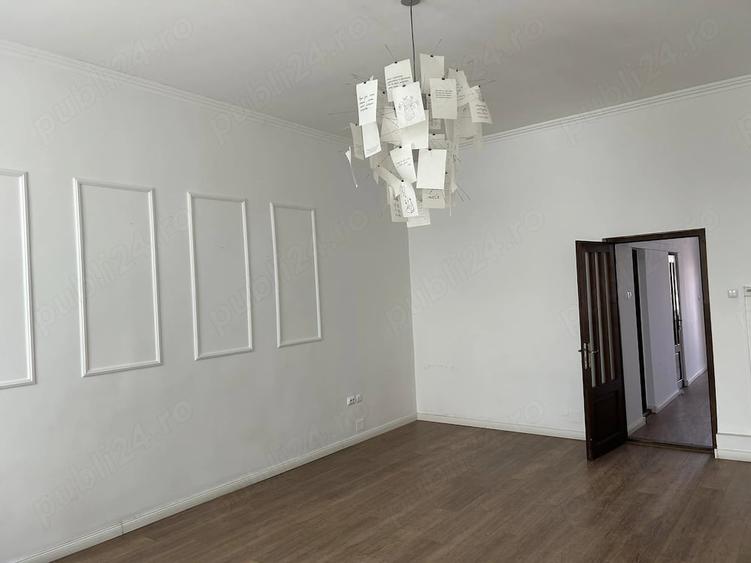 Garsonieră decomandată în Central